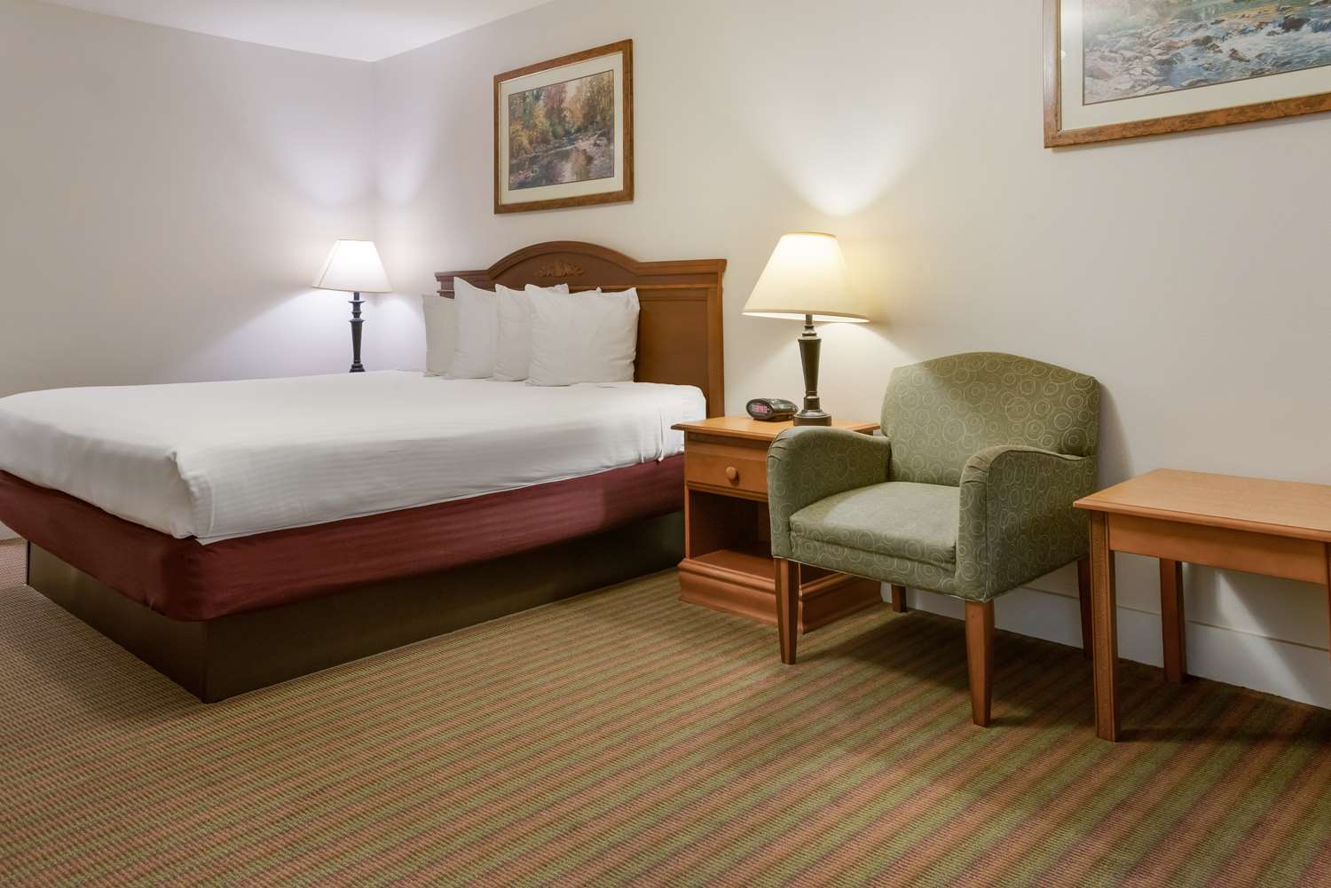 غرفة بسرير كينج للمدخنين، SureStay Hotel By Best Western Leesville 3/6