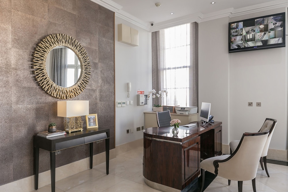 Chilworth Court 59/74