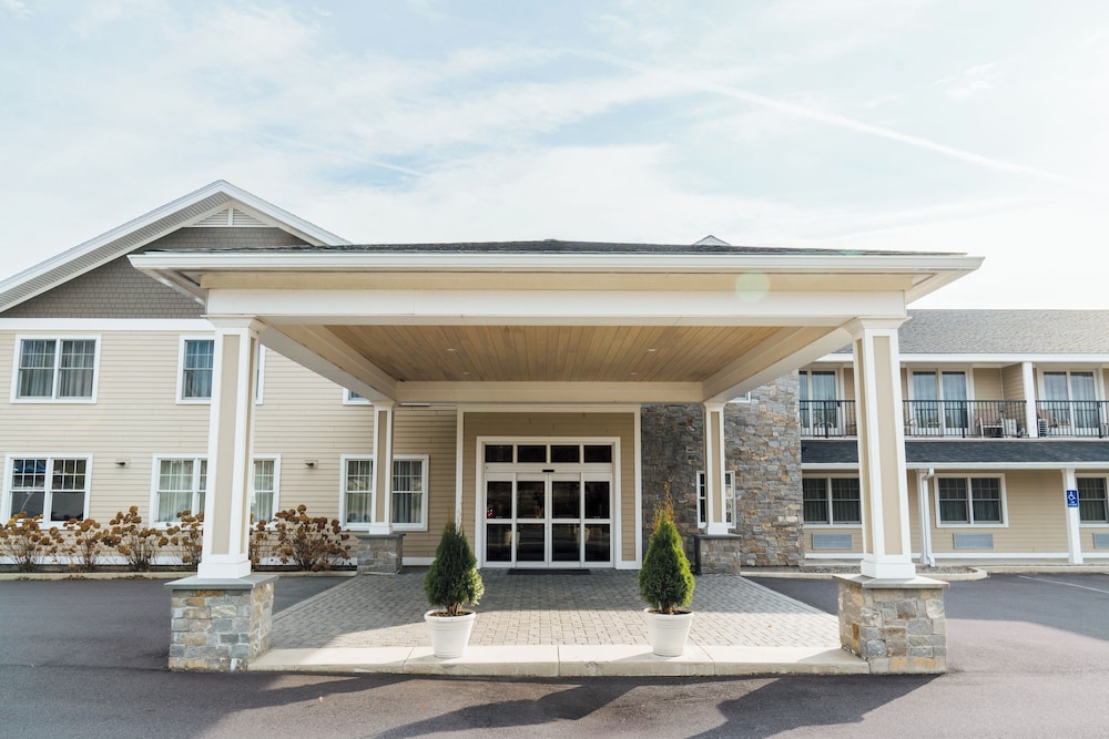 Belfast Harbor Inn 7/64