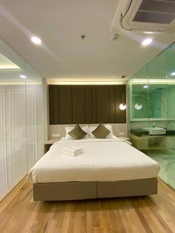 Duplex, Suite