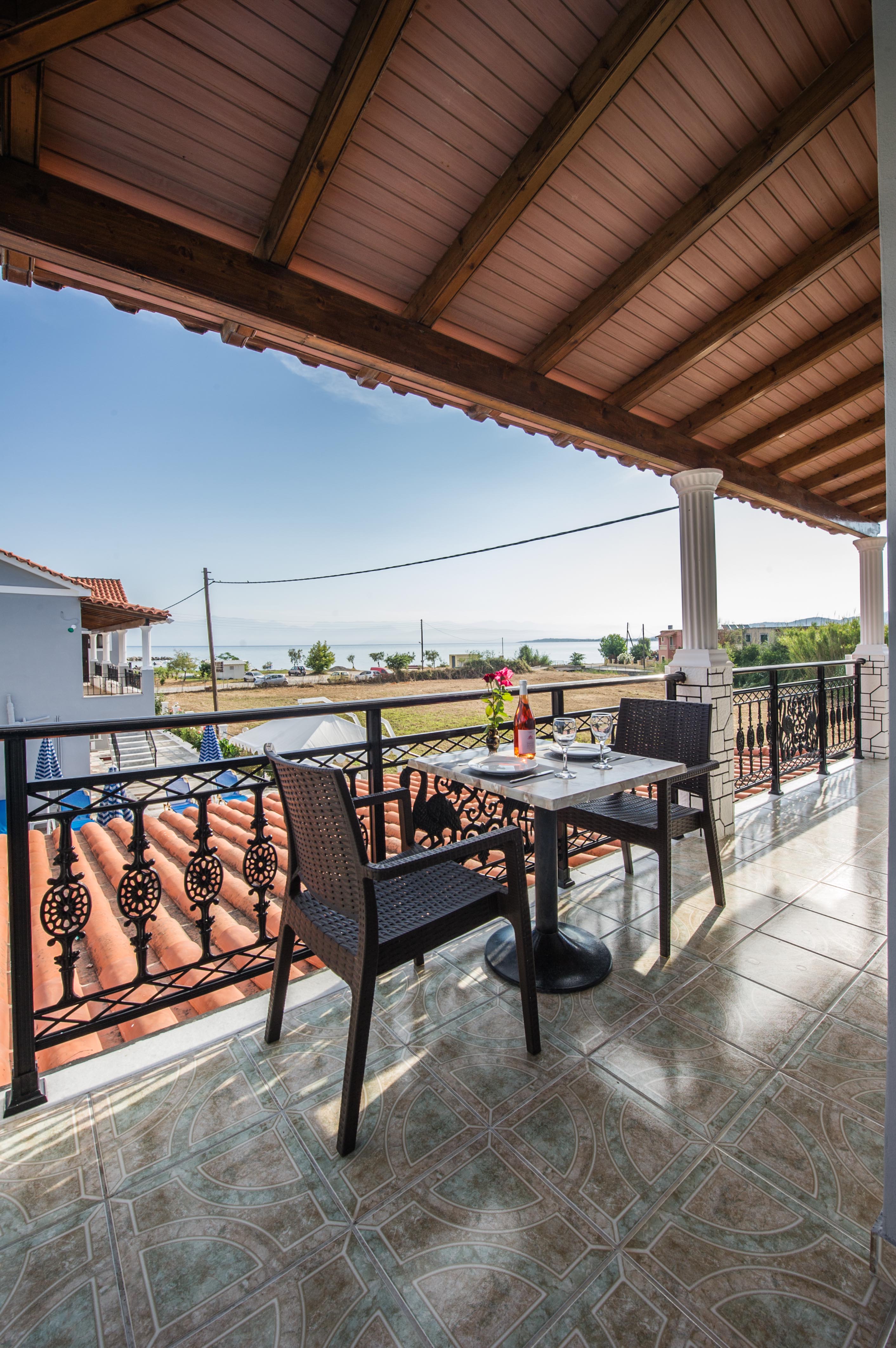 Makis Studios And Apartments 20/28