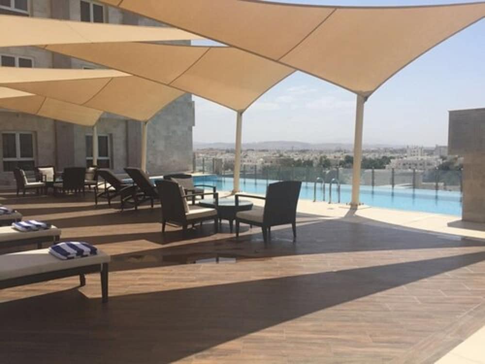 Levatio Suites Muscat, a member of Radisson Individuals 35/68
