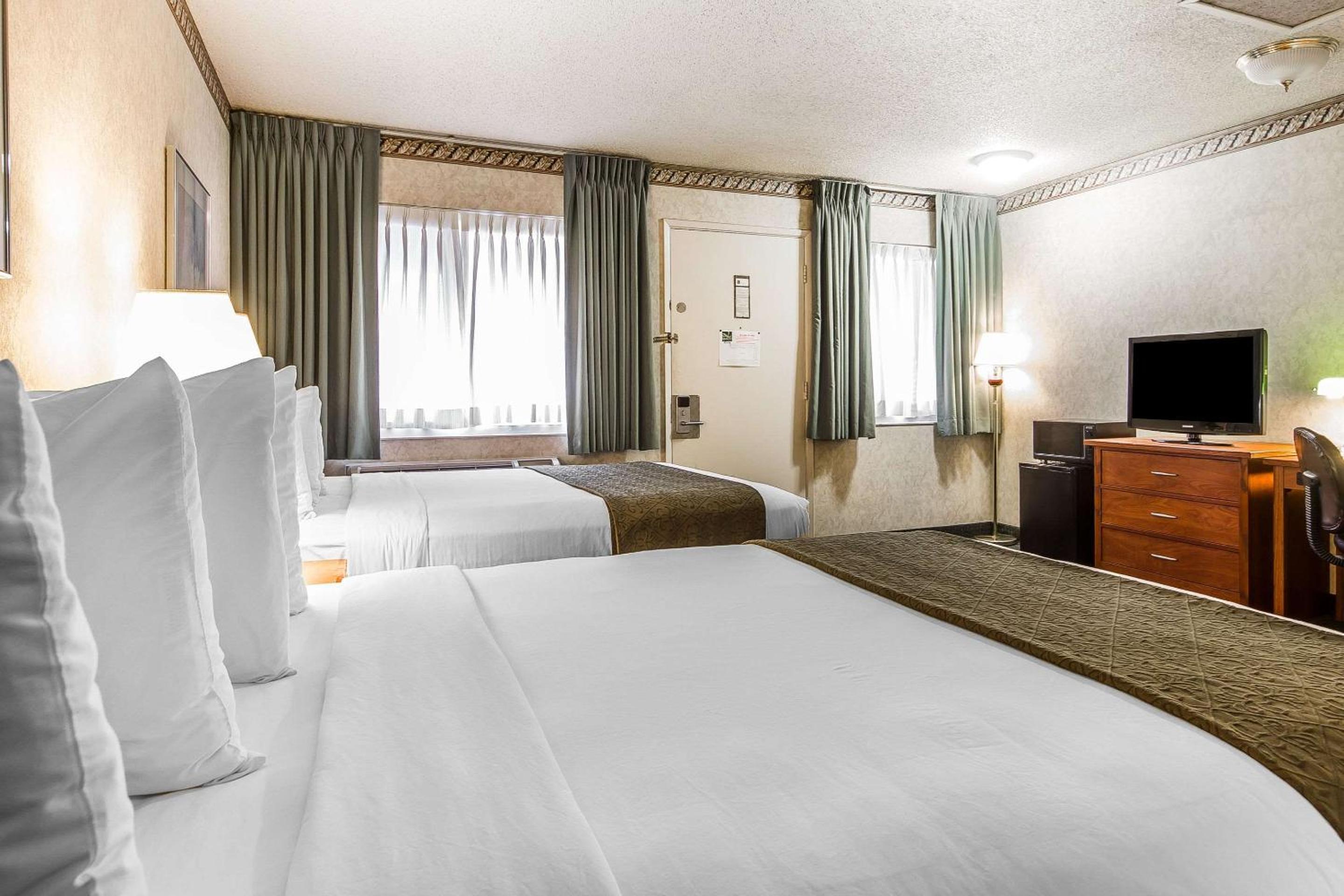 2 Full Beds
