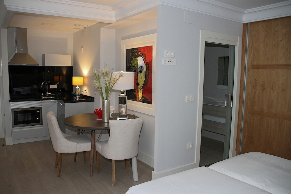 Principia Suites 15/43