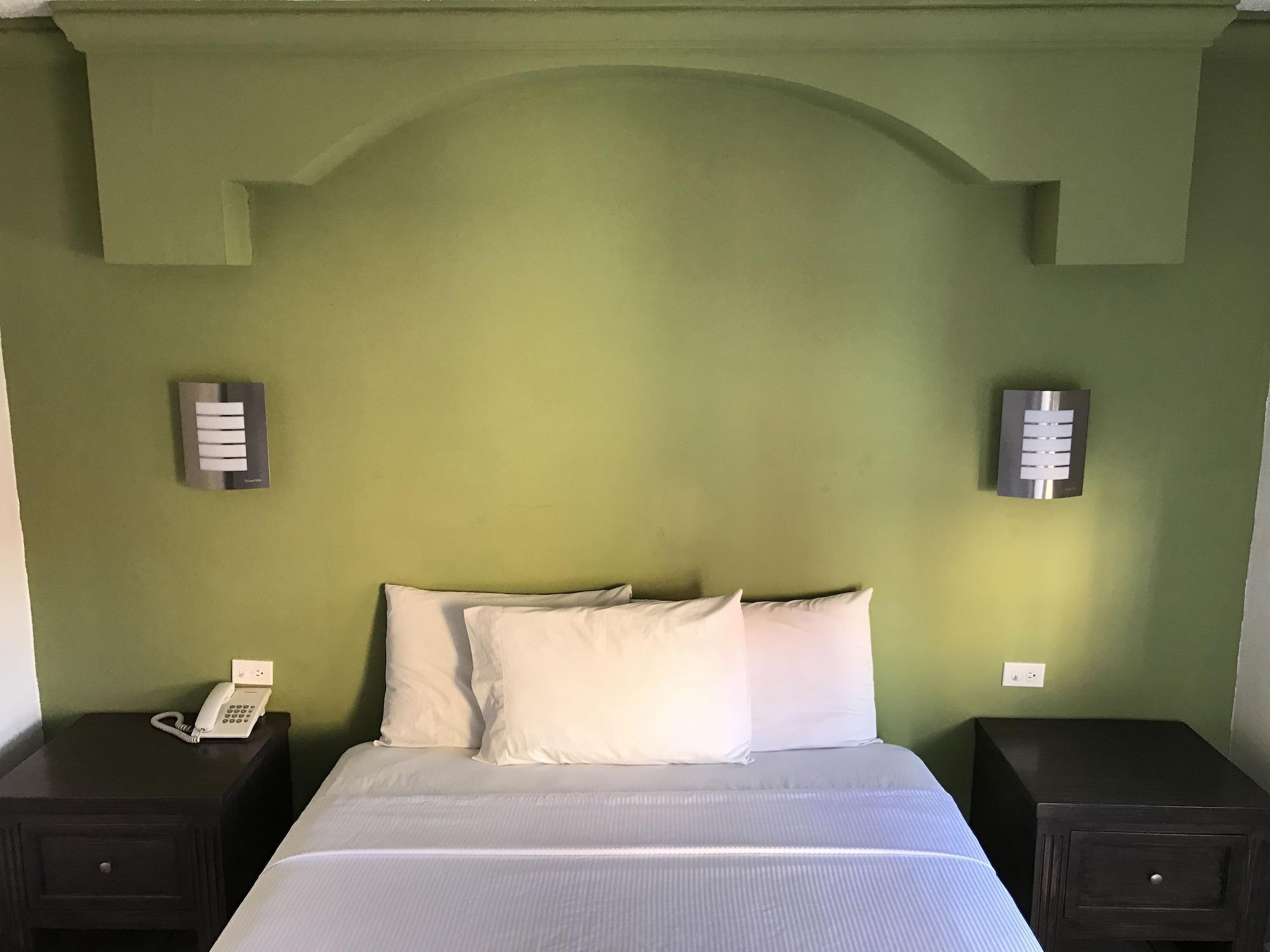 Hotelco Inn 11/19