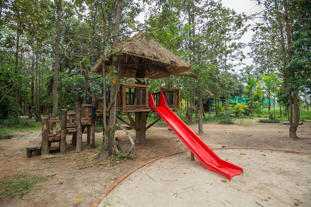 Bong Thom Forest Lodge 10/27