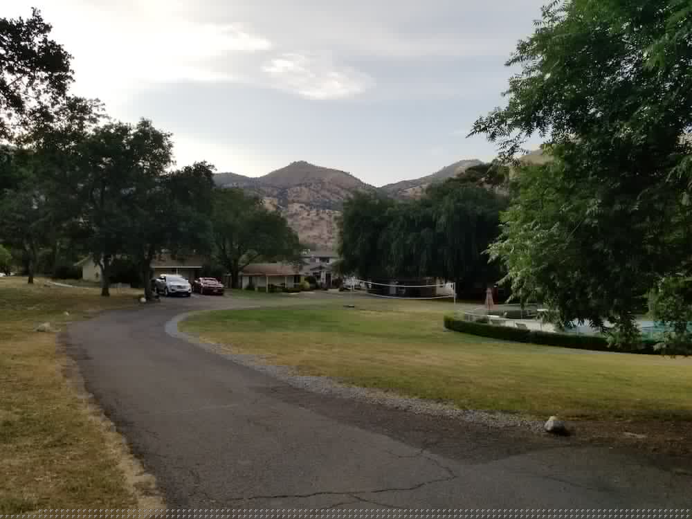 Lazy J Ranch-Americas Best Value Inn 17/52