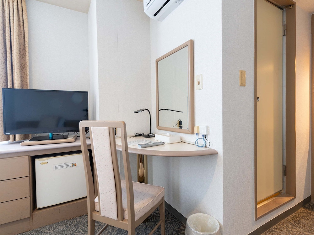 Hotel New Century 62/70