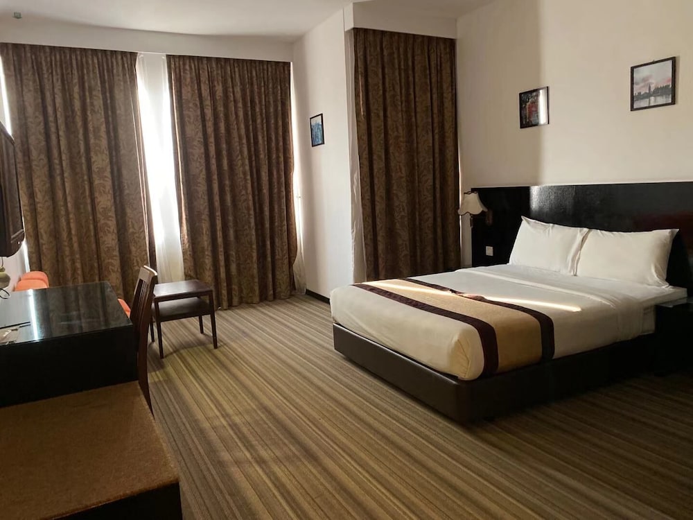 Swan Garden Hotel 32/63