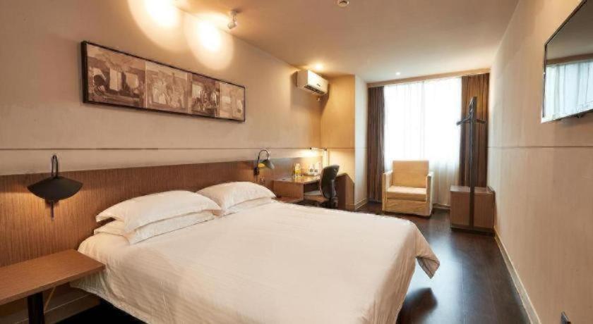 Jinjiang Inn Select (Shenyang Railway Station Taiyuan South Street) 19/50