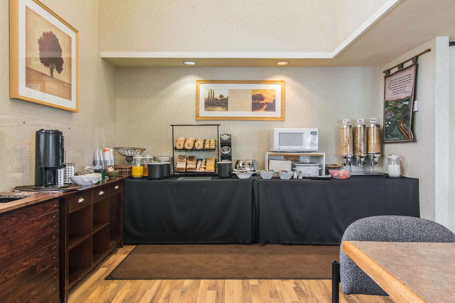 Travelodge by Wyndham Bridgewater 10/17
