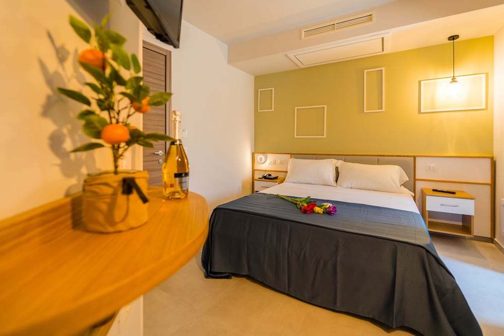 Eliseo Palace Tropea 27/55