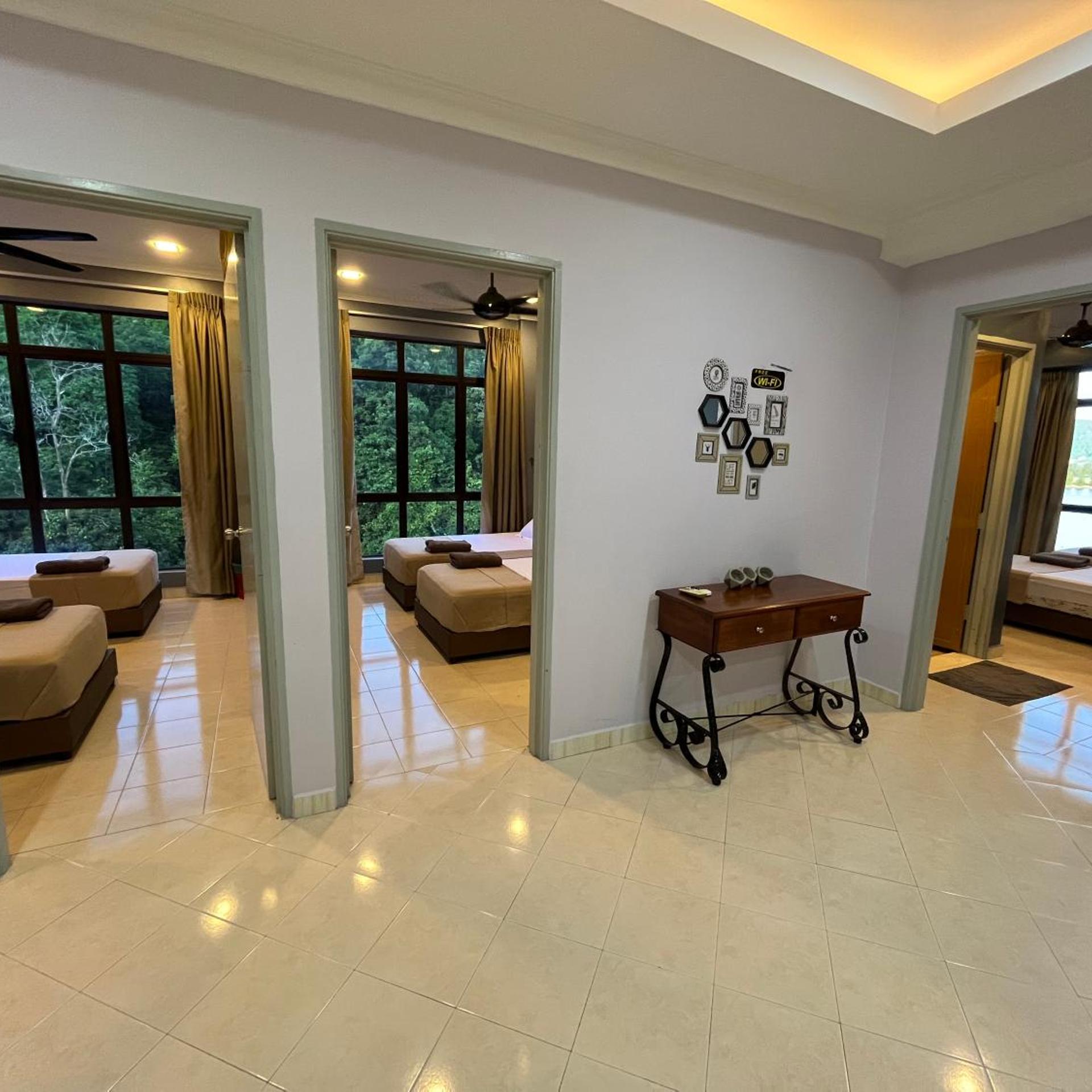 Marina Cove Resort 32/48