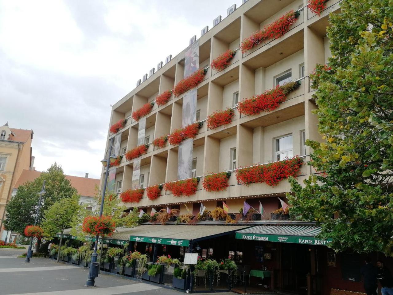 Hotel Kapos 1/50