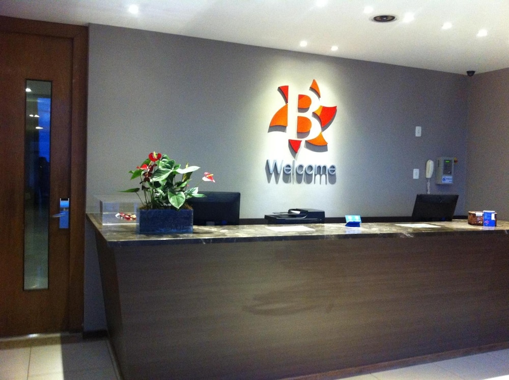 B Hotel 4/50