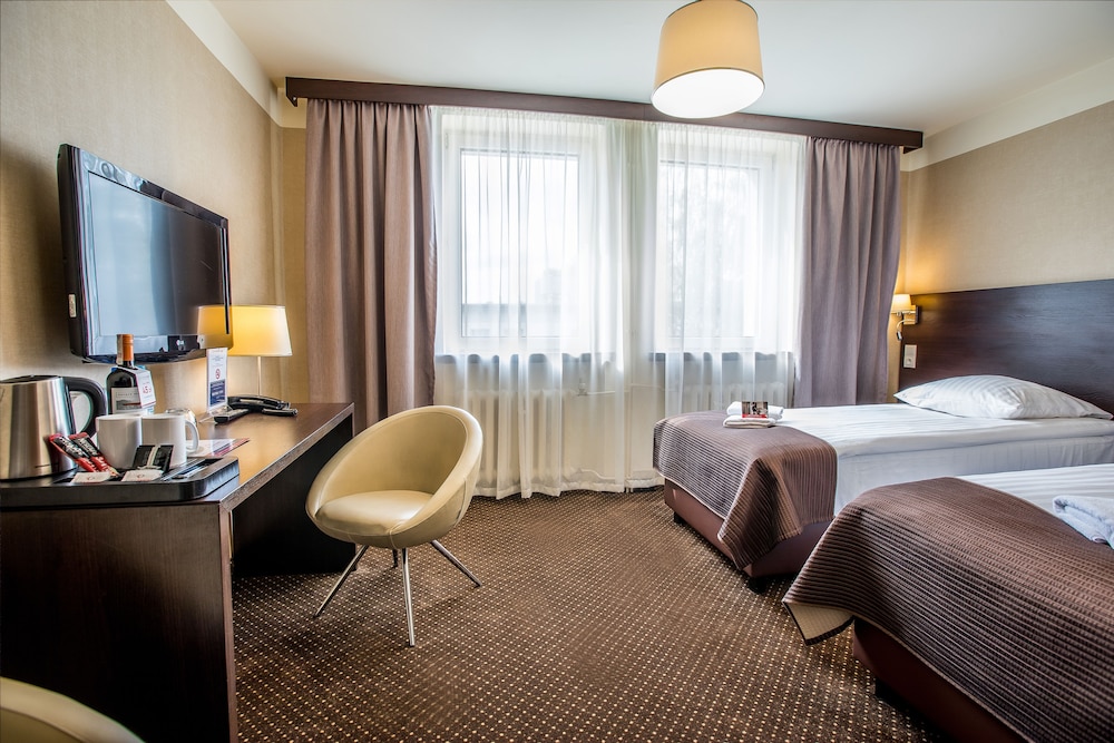 Hotel Diament Zabrze 9/66