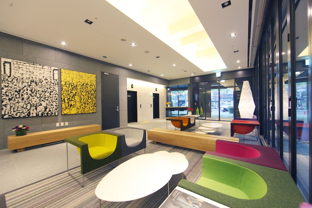 Stay B Myeongdong 30/50