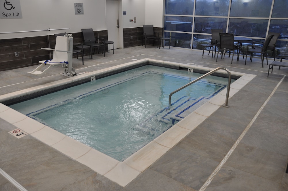 Fairfield Inn Suites Nashville Airport 29/43