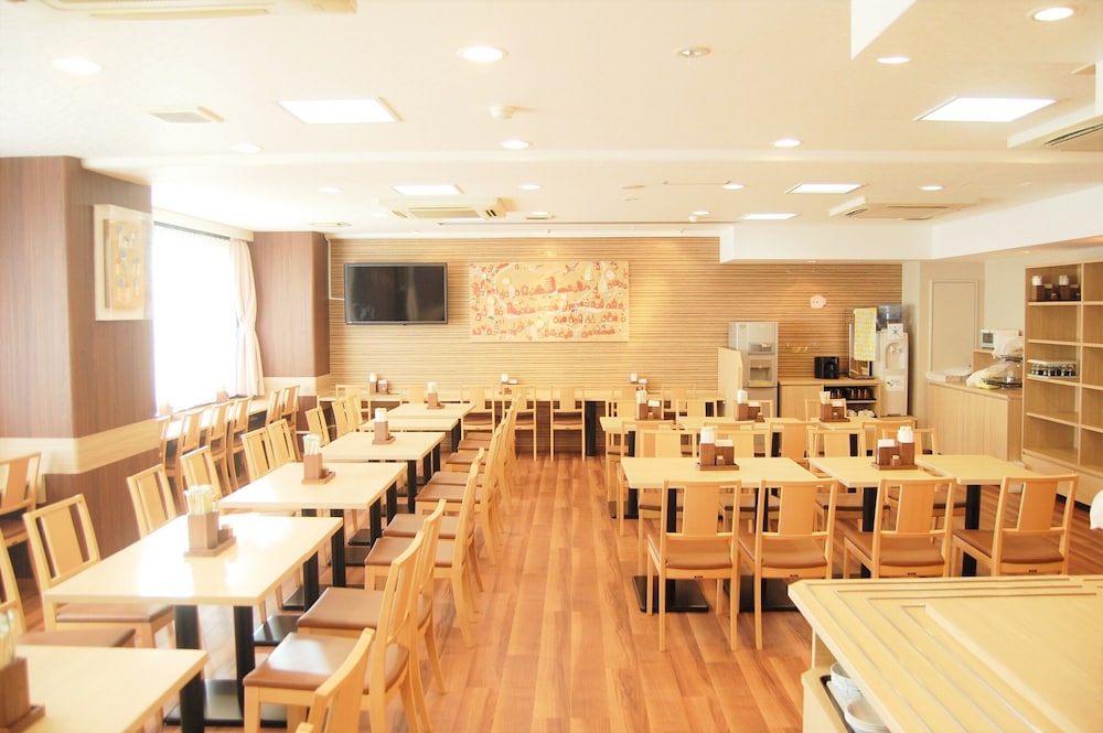 CENTRAL HOTEL IMARI 35/42