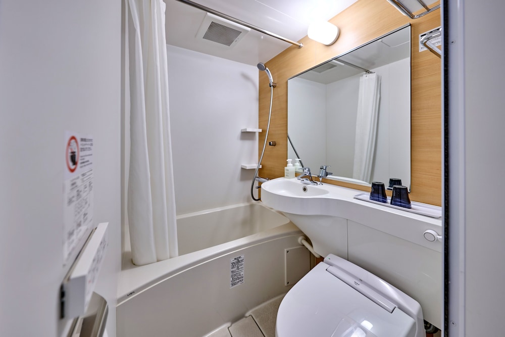 Smile Hotel Shonan Fujisawa 49/50