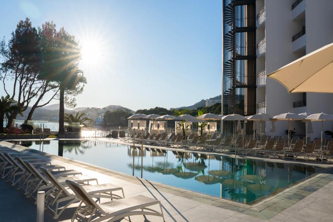 Hotel Vibra Beverly Playa 68/72