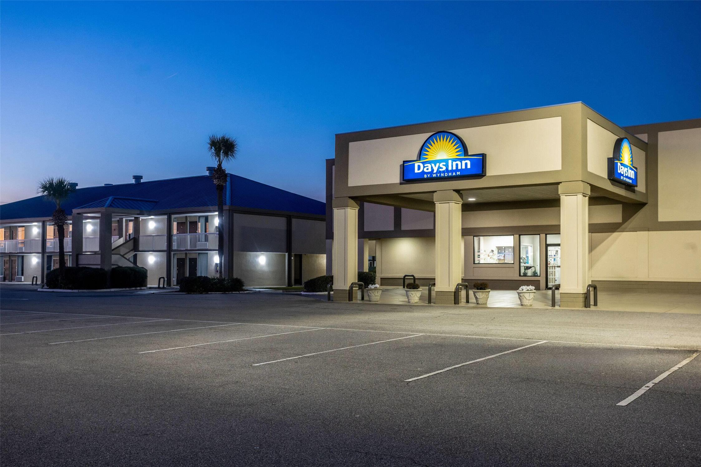 Days Inn by Wyndham Adel I-75 31/38