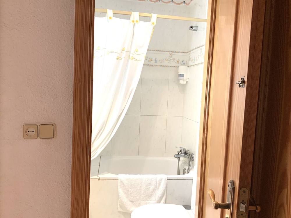 Hostal Luz 13/72