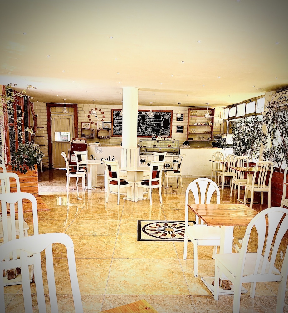 Hotel De Leopol International 29/33
