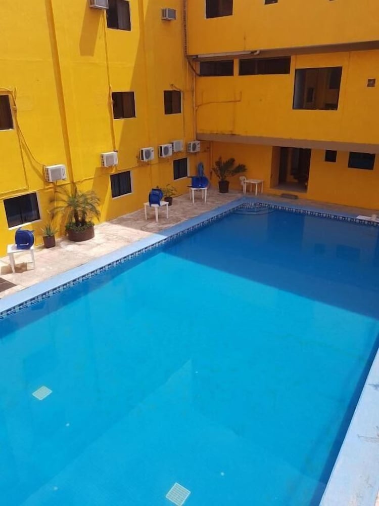 Hotel Arcos del Parque 27/46