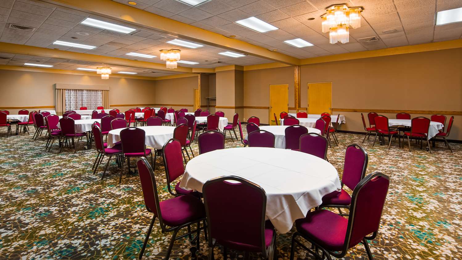 Best Western Woodhaven Inn 37/43