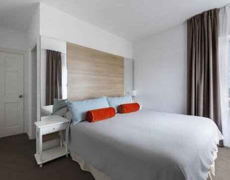 1 Bedroom, Apartment, Street View