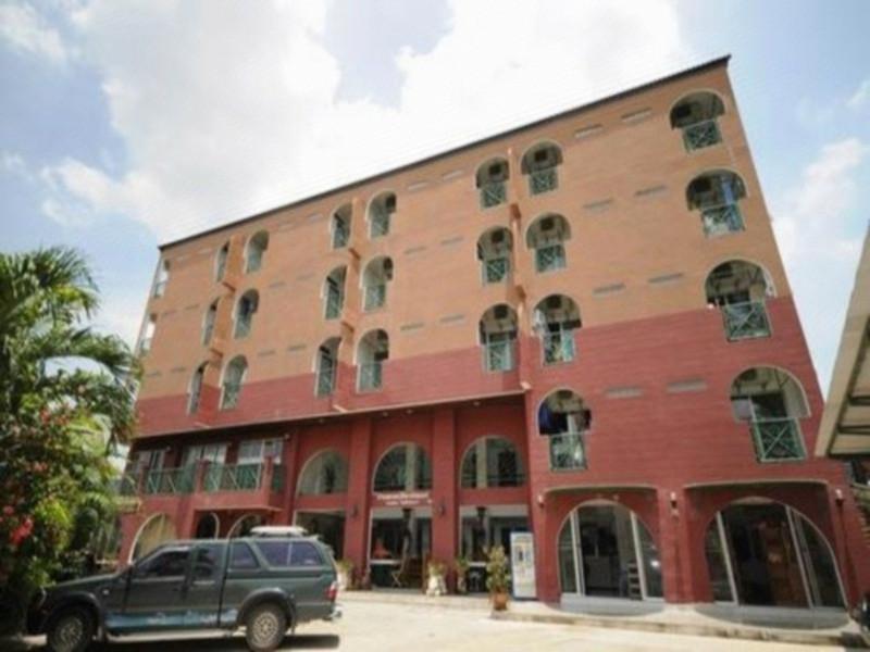 Baan Khun Mae Apartment 2/37