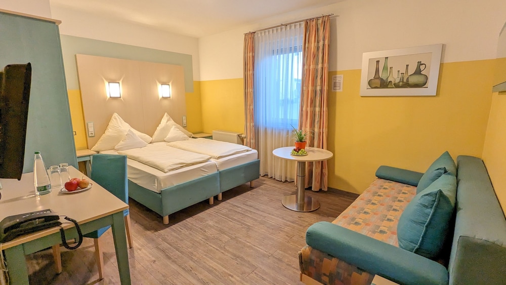 Ambient Hotel Am Europakanal 10/50
