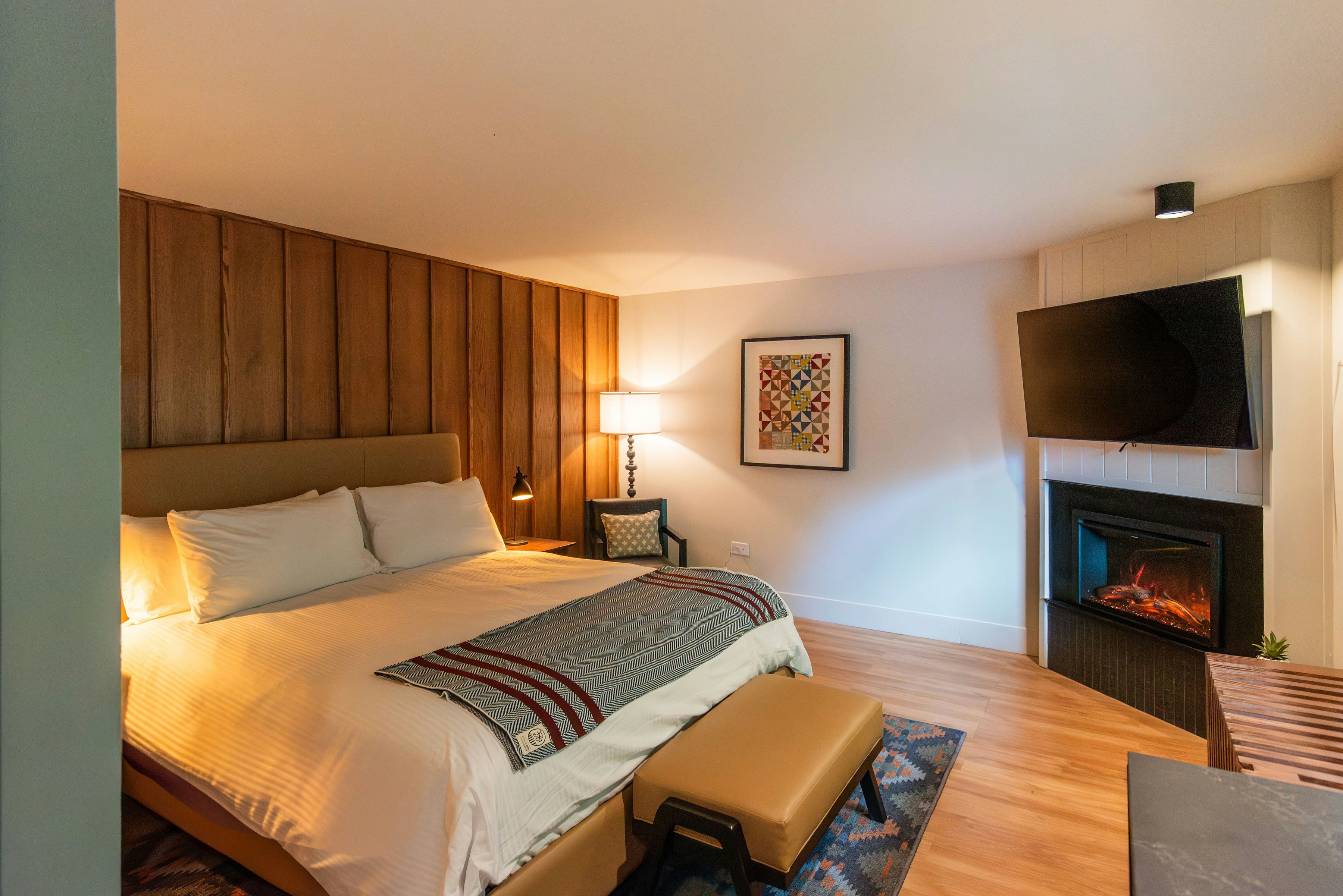 Historic Rocky Waters Inn, A Small Luxury Hotel 7/55