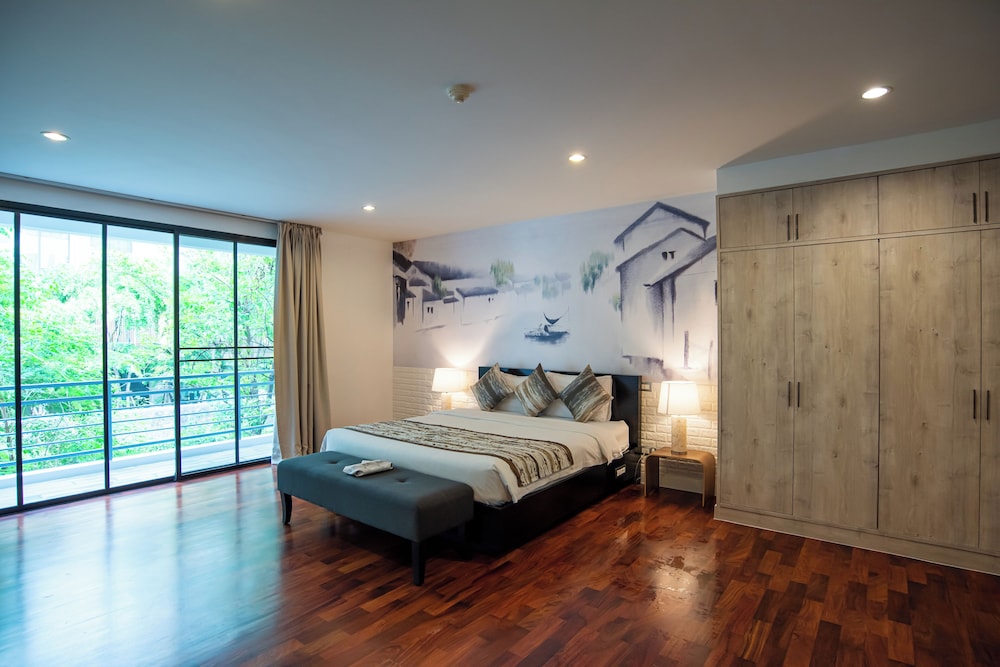 Benviar Tonson Residence 18/50