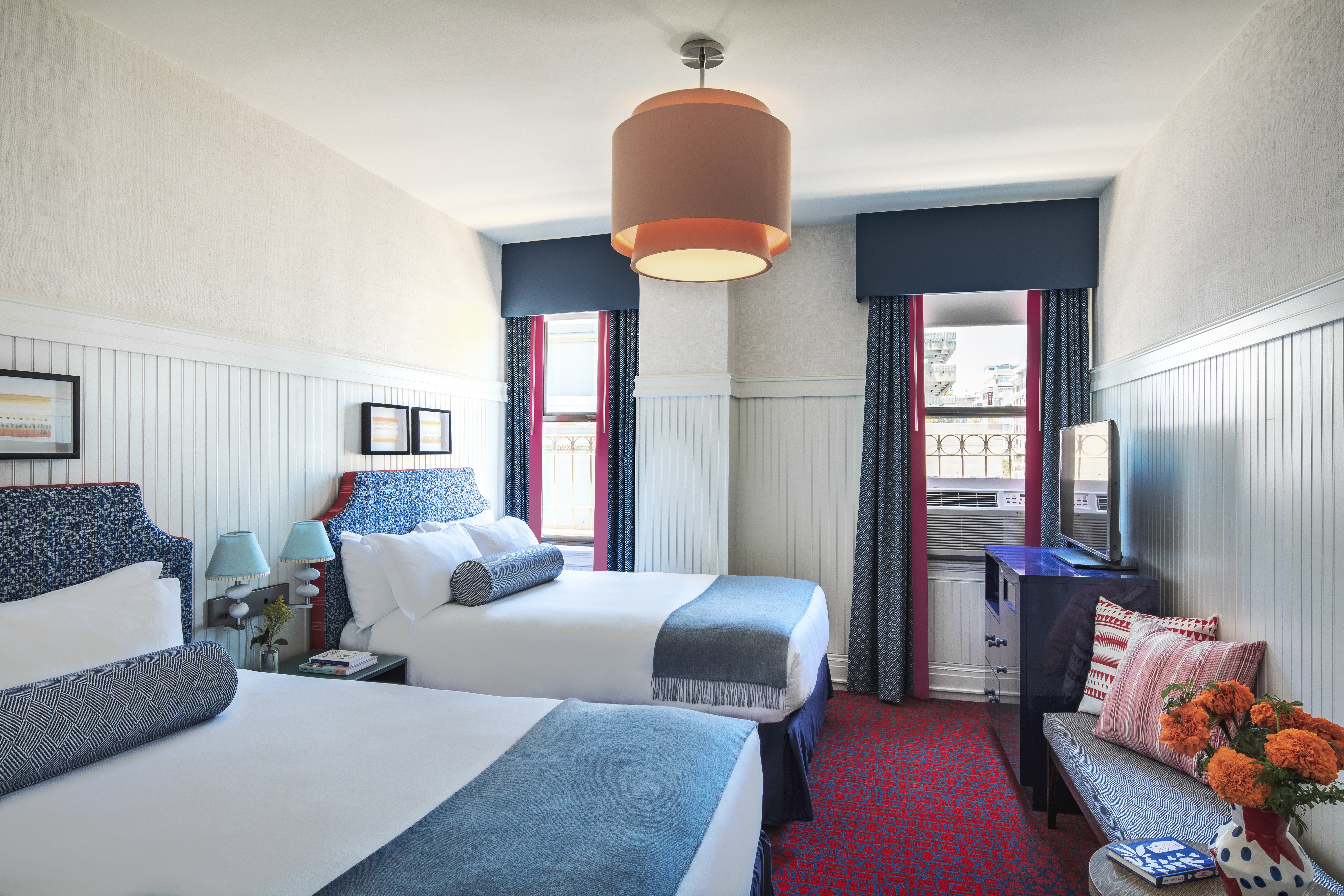 Hotel Triton 18/35