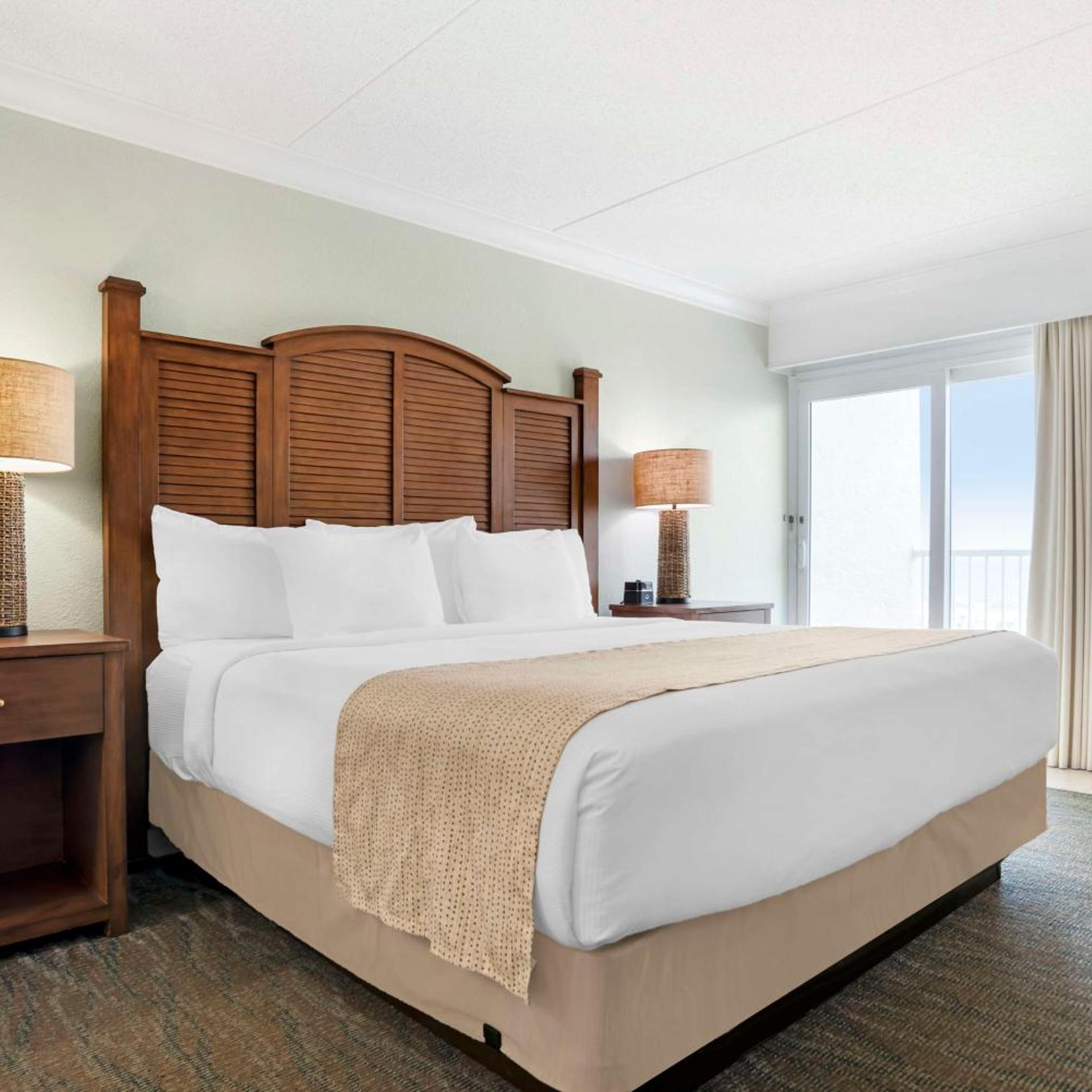 Deluxe, King Bed, Gulf View