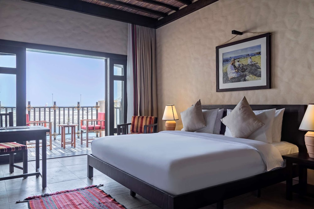 Azimut Hotel Musandam 12/68