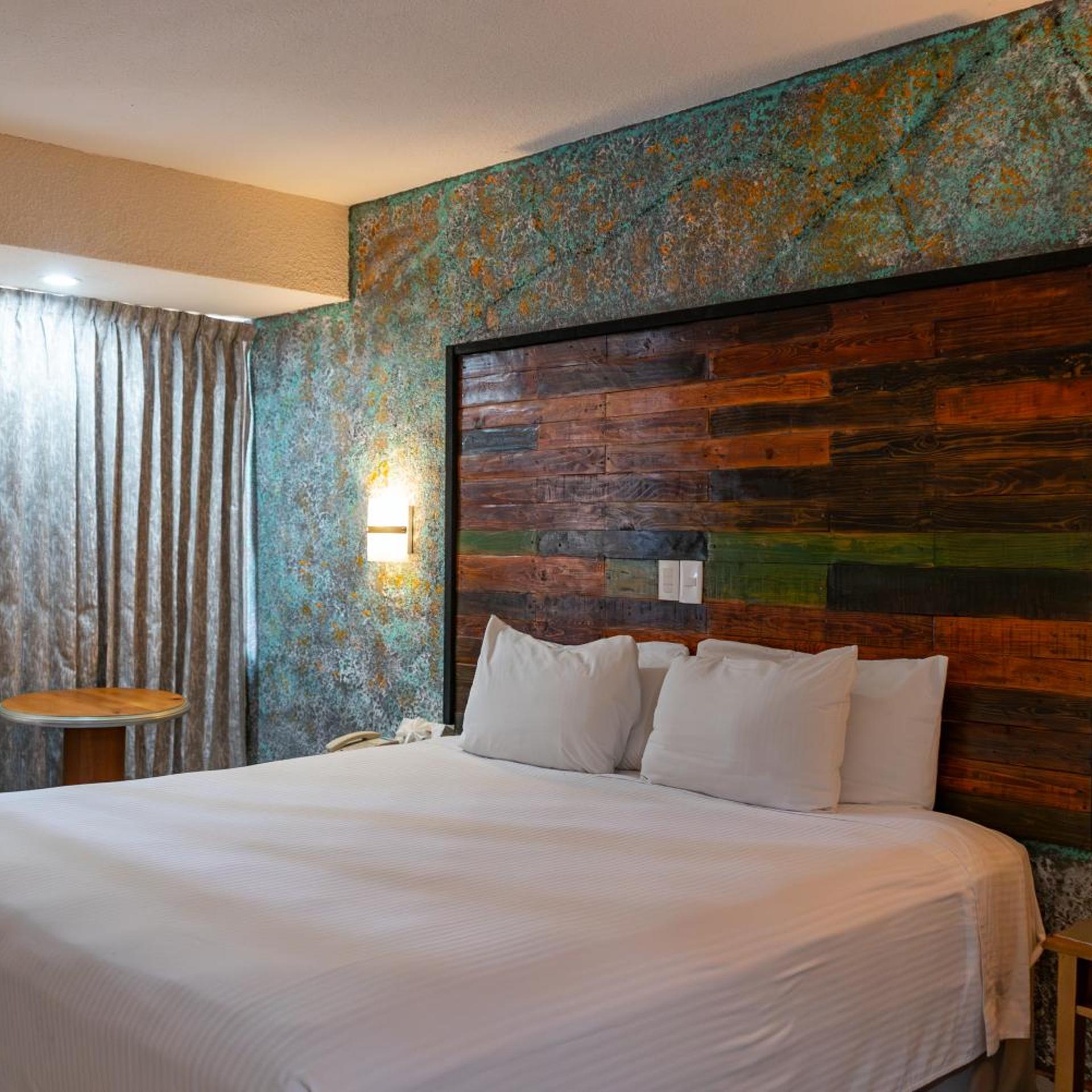 La Concha Beach Hotel & Club 8/50