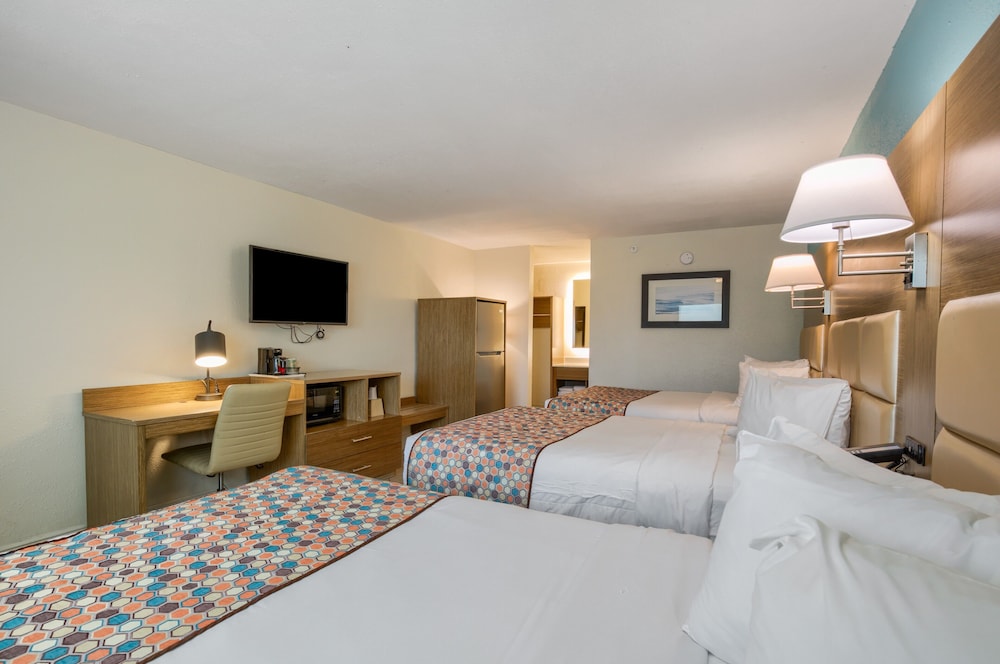Beachside Resort Hotel 13/38
