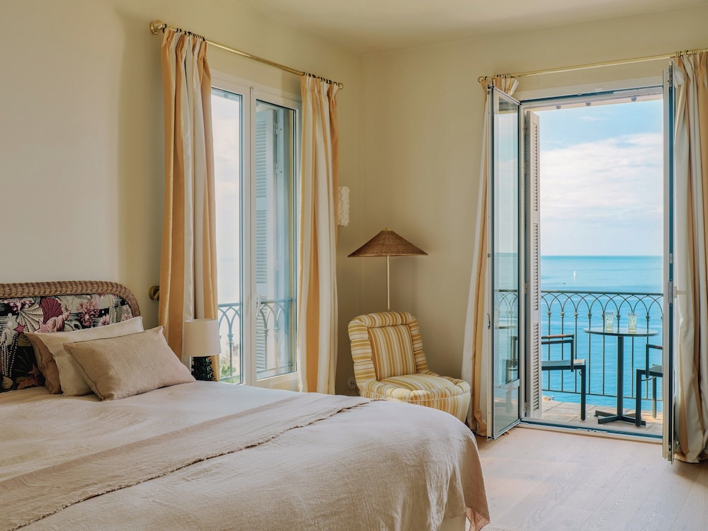 SUPERIOR, FULL SEA VIEW