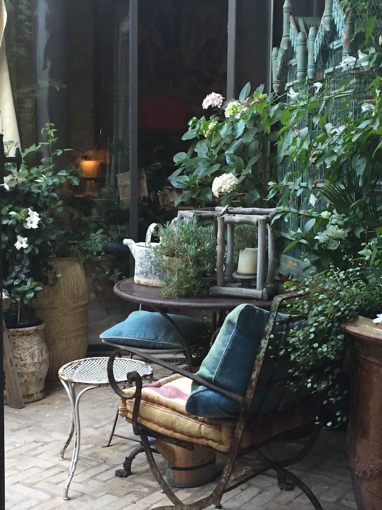 La Maison Rousseau 19/28
