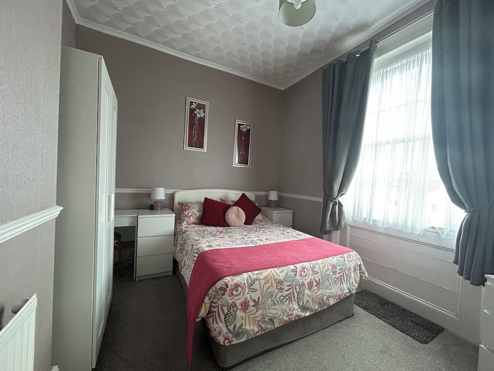 Spring Garden Guest House 23/50