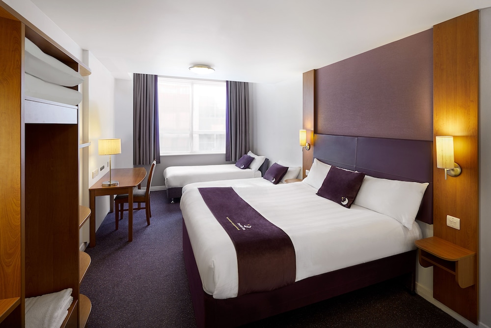 Premier Inn Cambridge North (Girton) 20/54