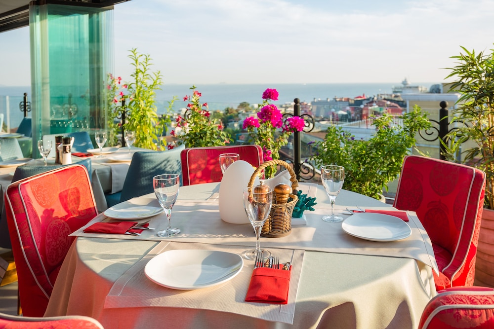 Tria Hotel Istanbul 27/35