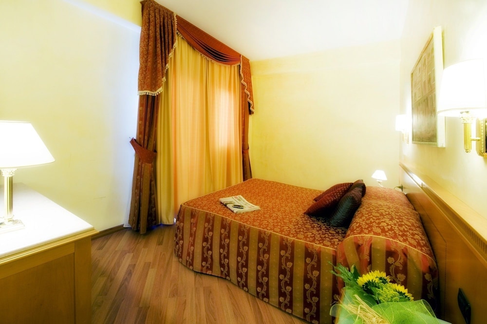 Bright Hotel Rome 11/21