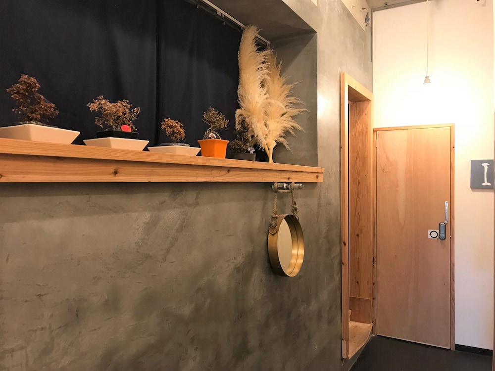 Aien Coffee And Hostel 16/34