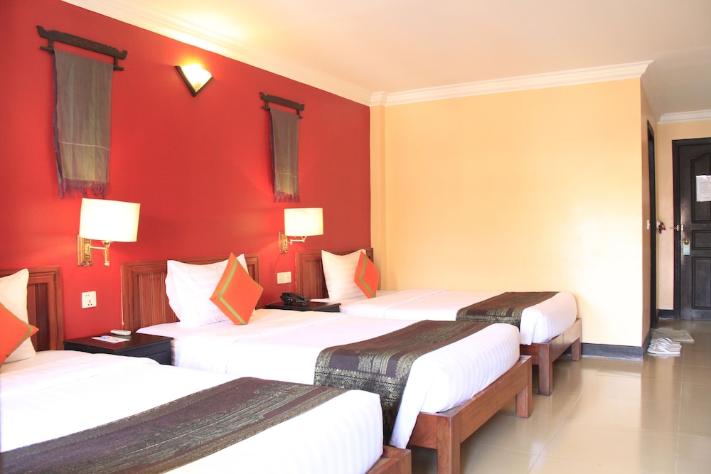MEKONG ANGKOR PALACE HOTEL 12/70