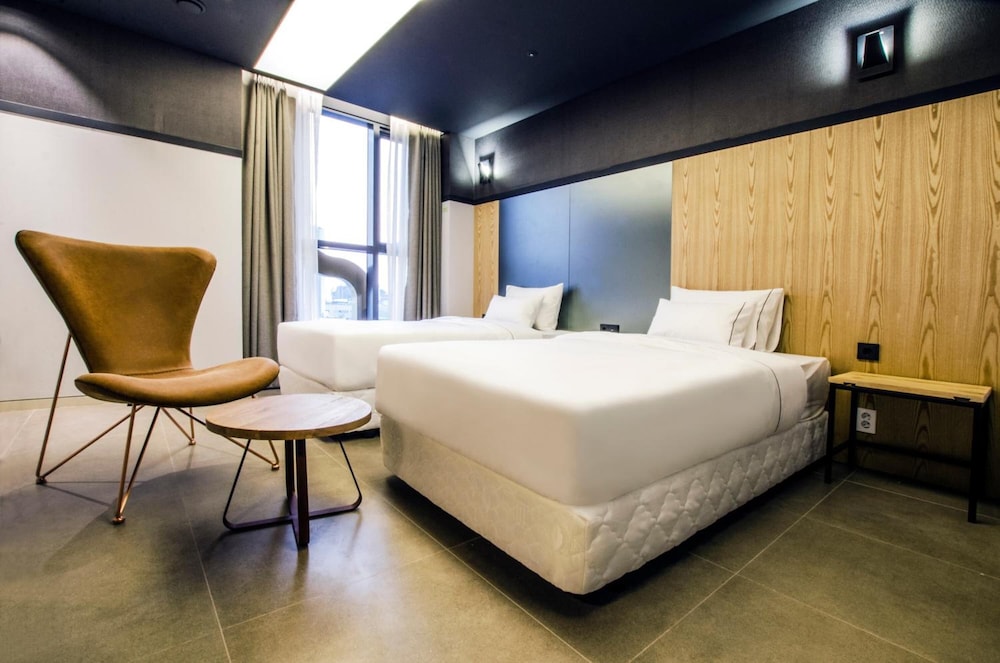 Hotel The Designers Premier Kondae 17/74