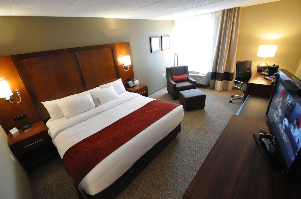 Comfort Inn and Suites Aberdeen Near Apg 14/49